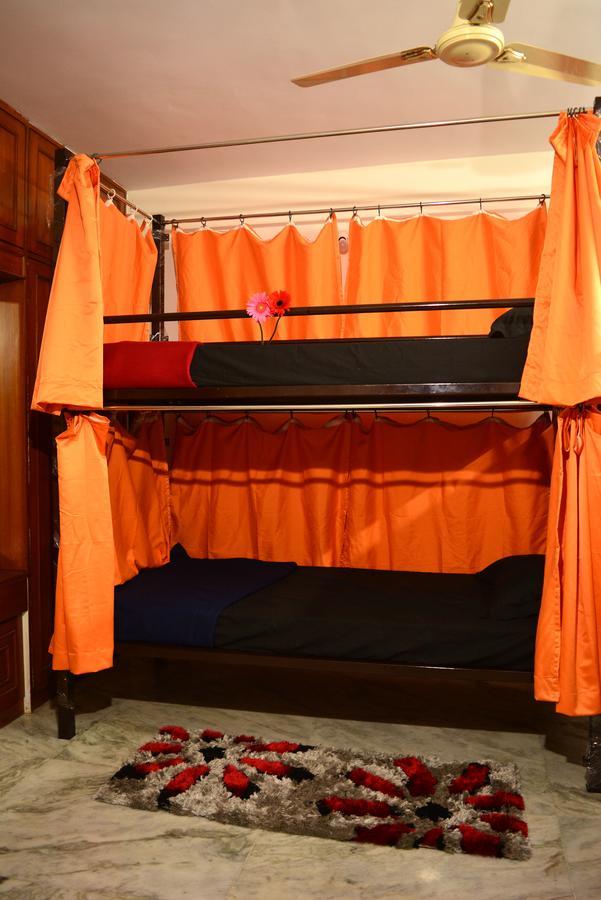 Social Rehab Downtown Pansiyon Bangalore Dış mekan fotoğraf