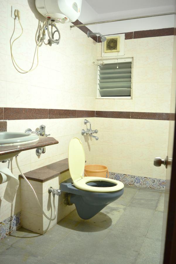 Social Rehab Downtown Pansiyon Bangalore Dış mekan fotoğraf